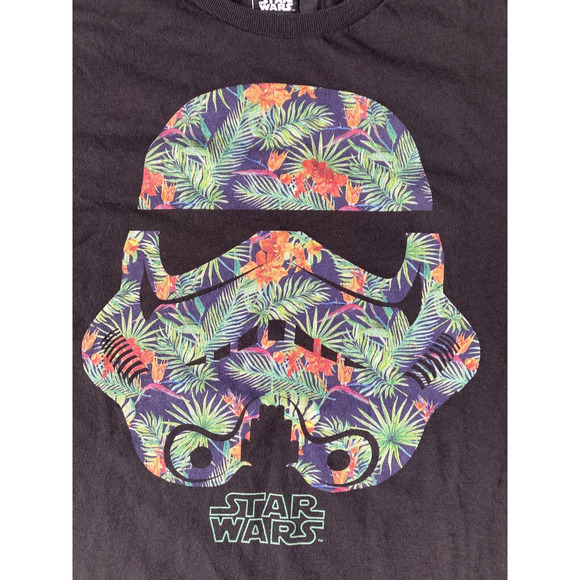 Star Wars Mens Size L Storm Trooper Tropical Helmet Black Short Sleeve T-Shirt - Picture 2 of 6